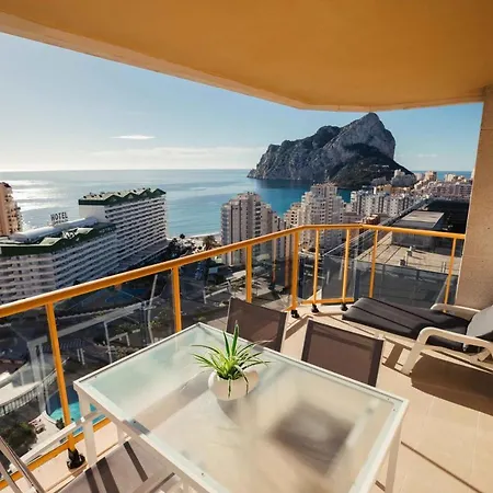 En La Playa. Planta 19. Vistas Espectaculares. 2 Terrazas. アパート カルプ